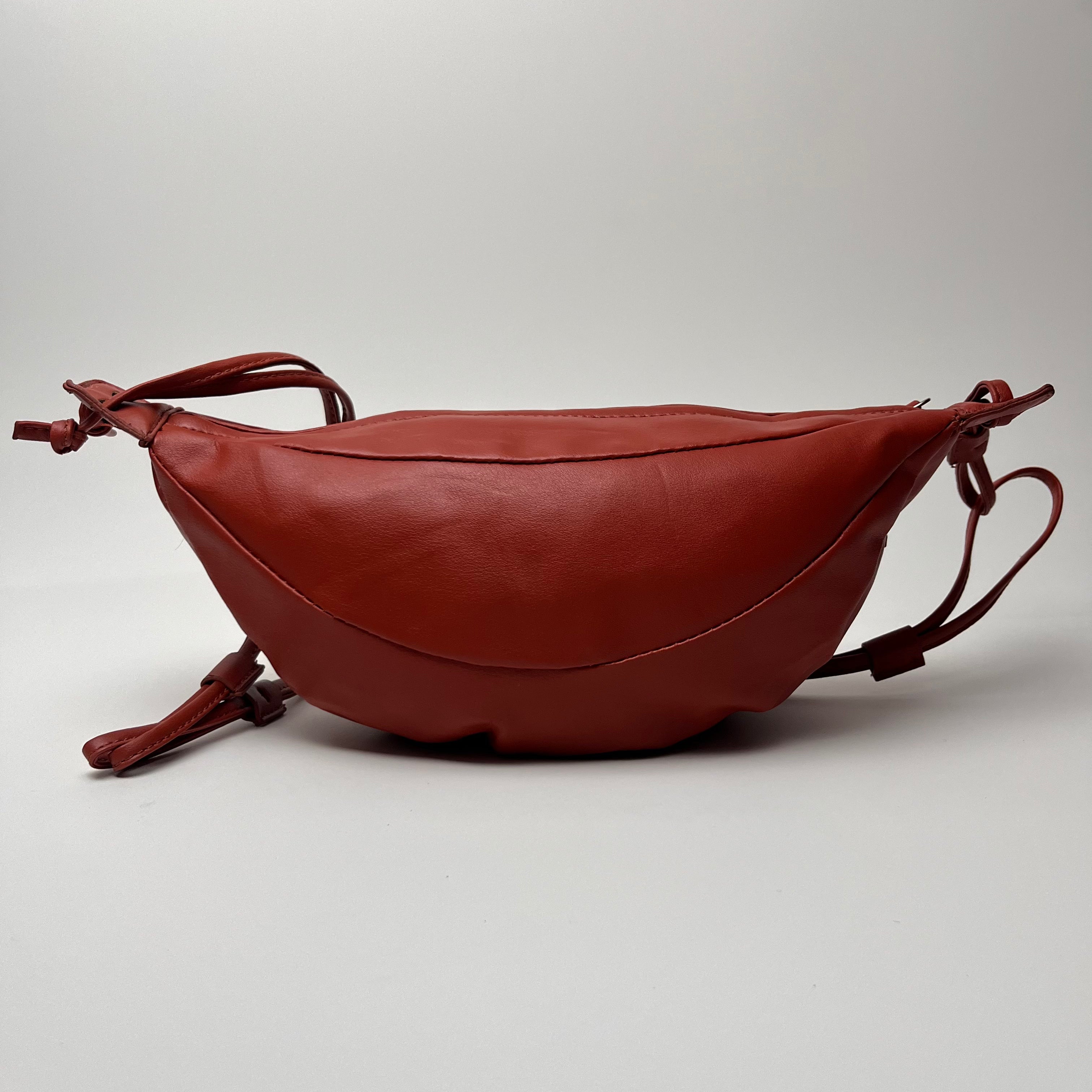 Hammock Crossbody