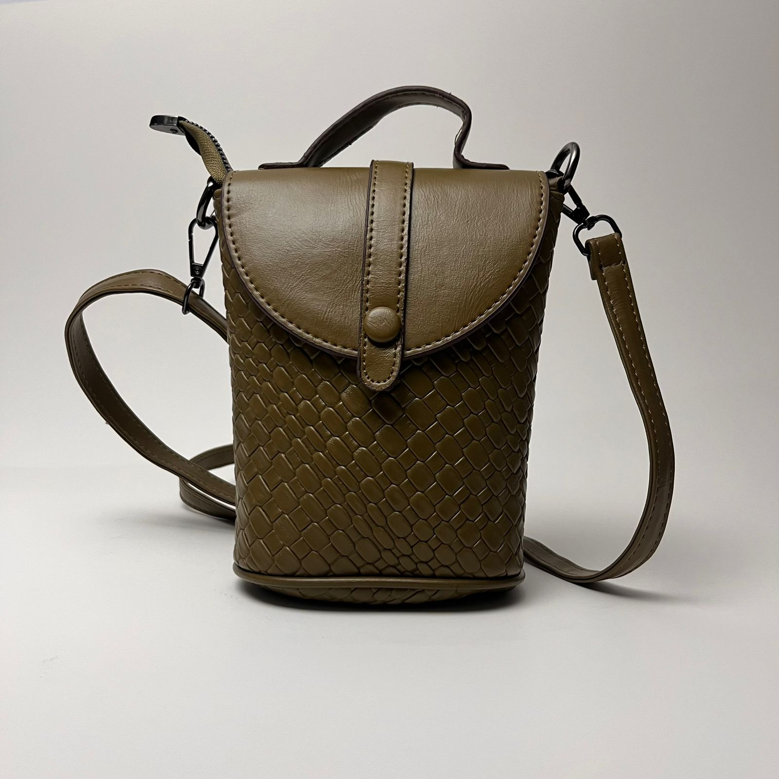 Intrecciato Mini Bucket Crossbody